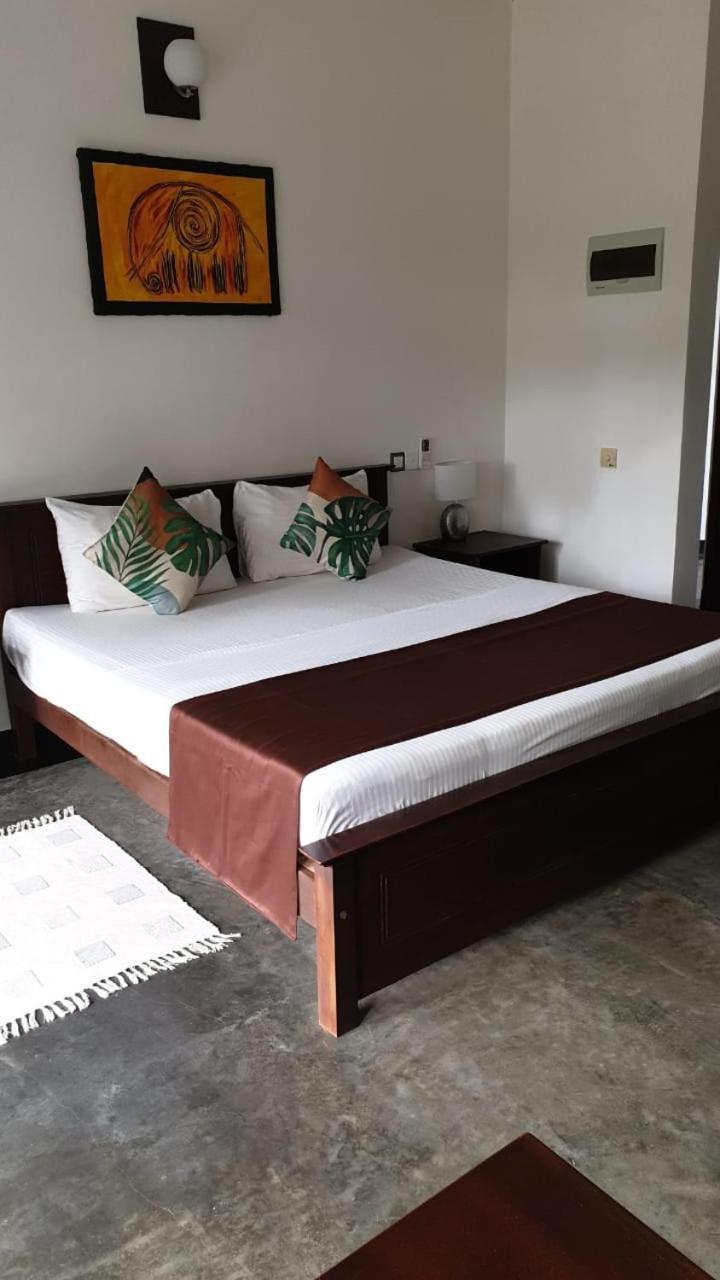 Edelweiss Residence Hikkaduwa Bagian luar foto